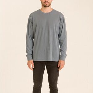 Old Navy Size Large Soft-Washed Blue Long Sleeve Shirt.